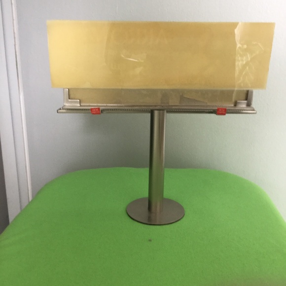 Arrow CW Mini Promotional Billboard Collectible - Picture 5 of 9